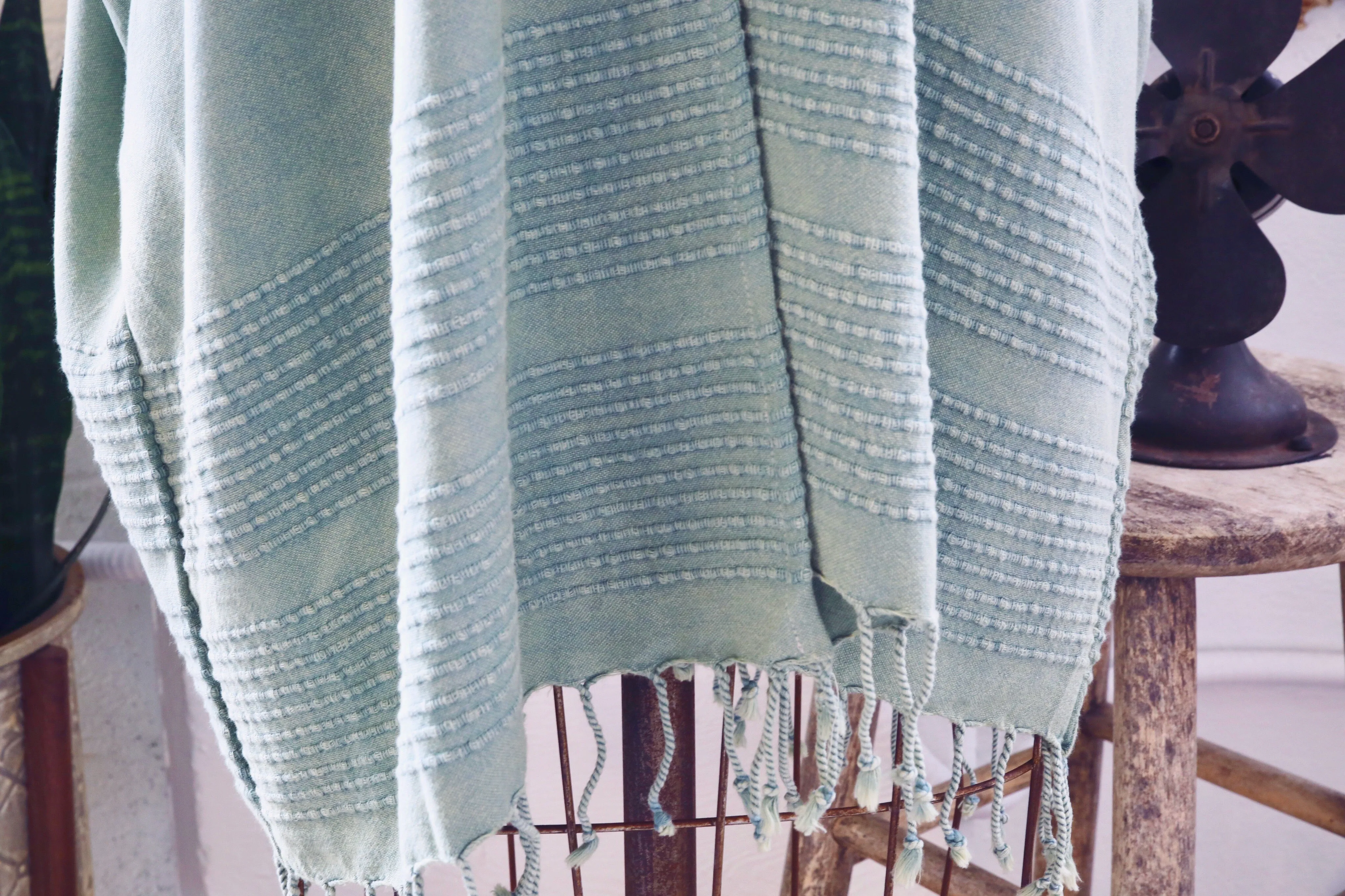Pestemal Kaftan in sea green (one size)
